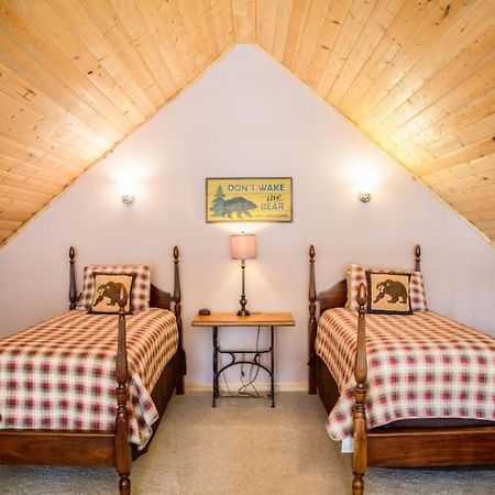 Twin Owls Lodge, Great For Families Master Bedroom, Loft, Full Kitchen, Dogs Ok Estes Park Bagian luar foto