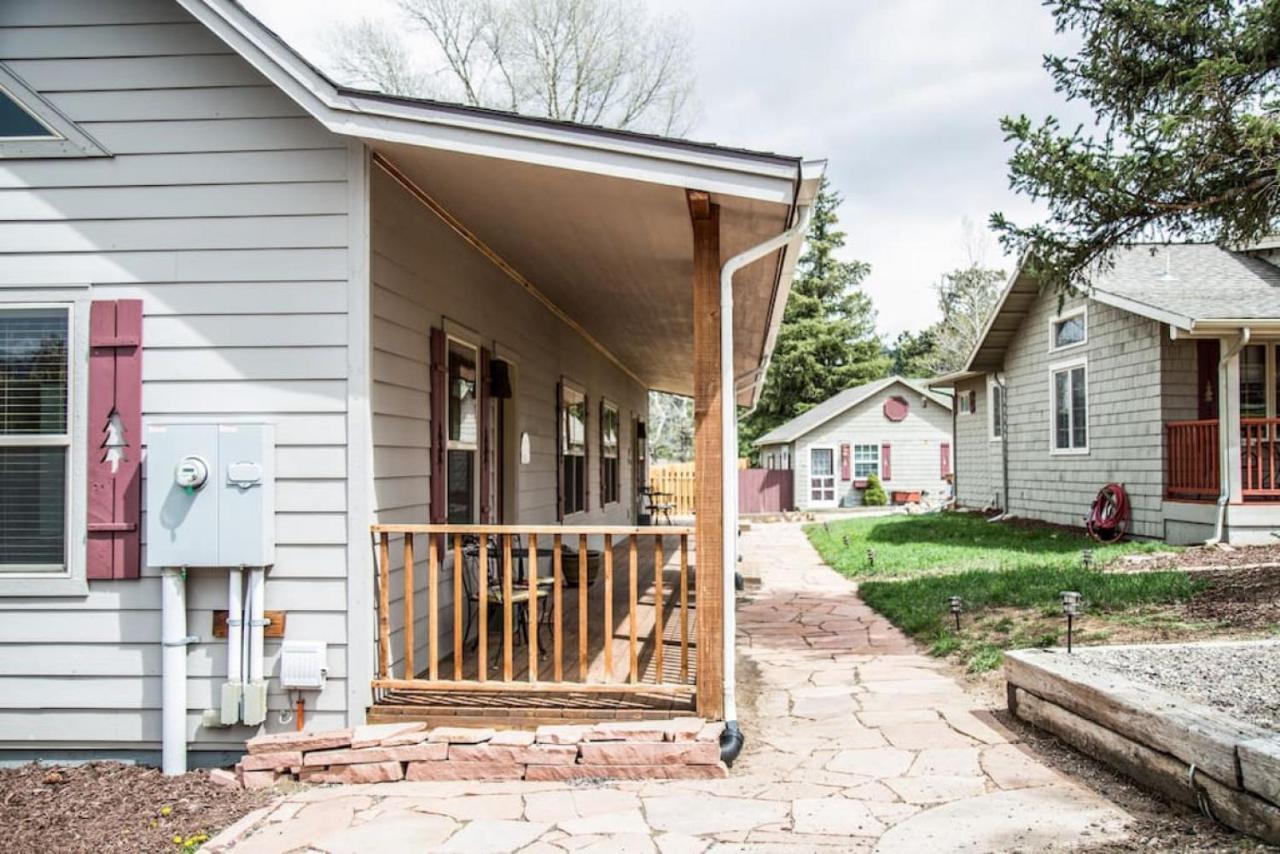 Twin Owls Lodge, Great For Families Master Bedroom, Loft, Full Kitchen, Dogs Ok Estes Park Bagian luar foto